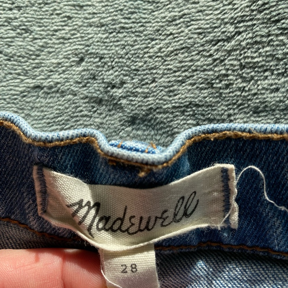 Madewell jean shorts size 28 - Picture 3 of 3